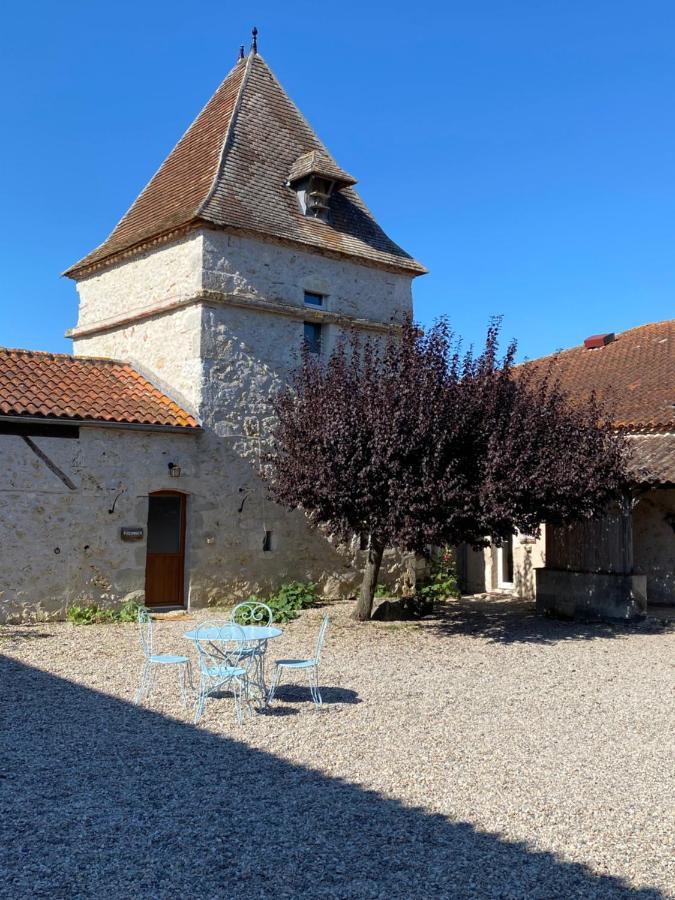 Hotel Domaine De Villot Sainte-Colombe-de-Villeneuve Exterior foto